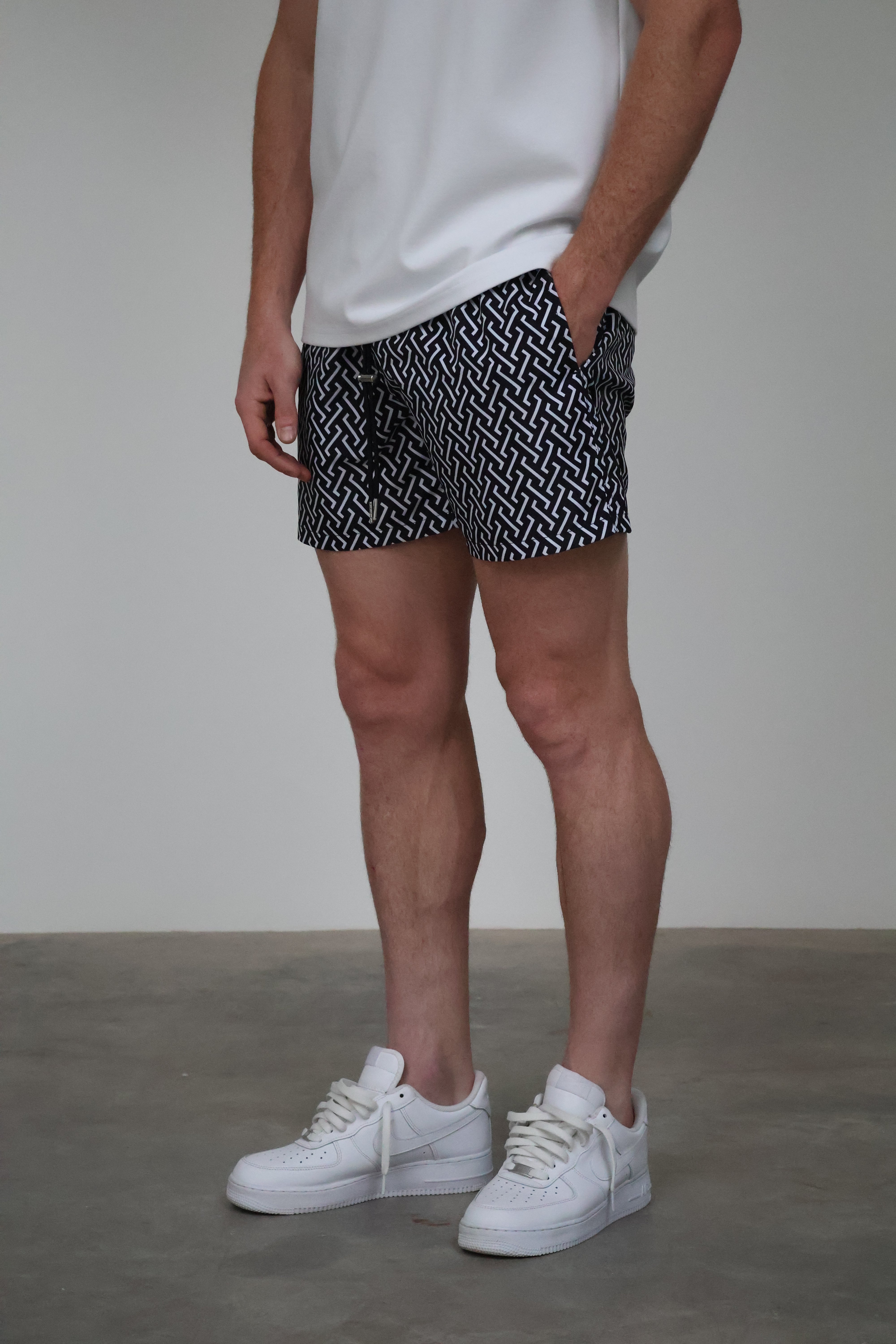 Geo Swimmers - Black