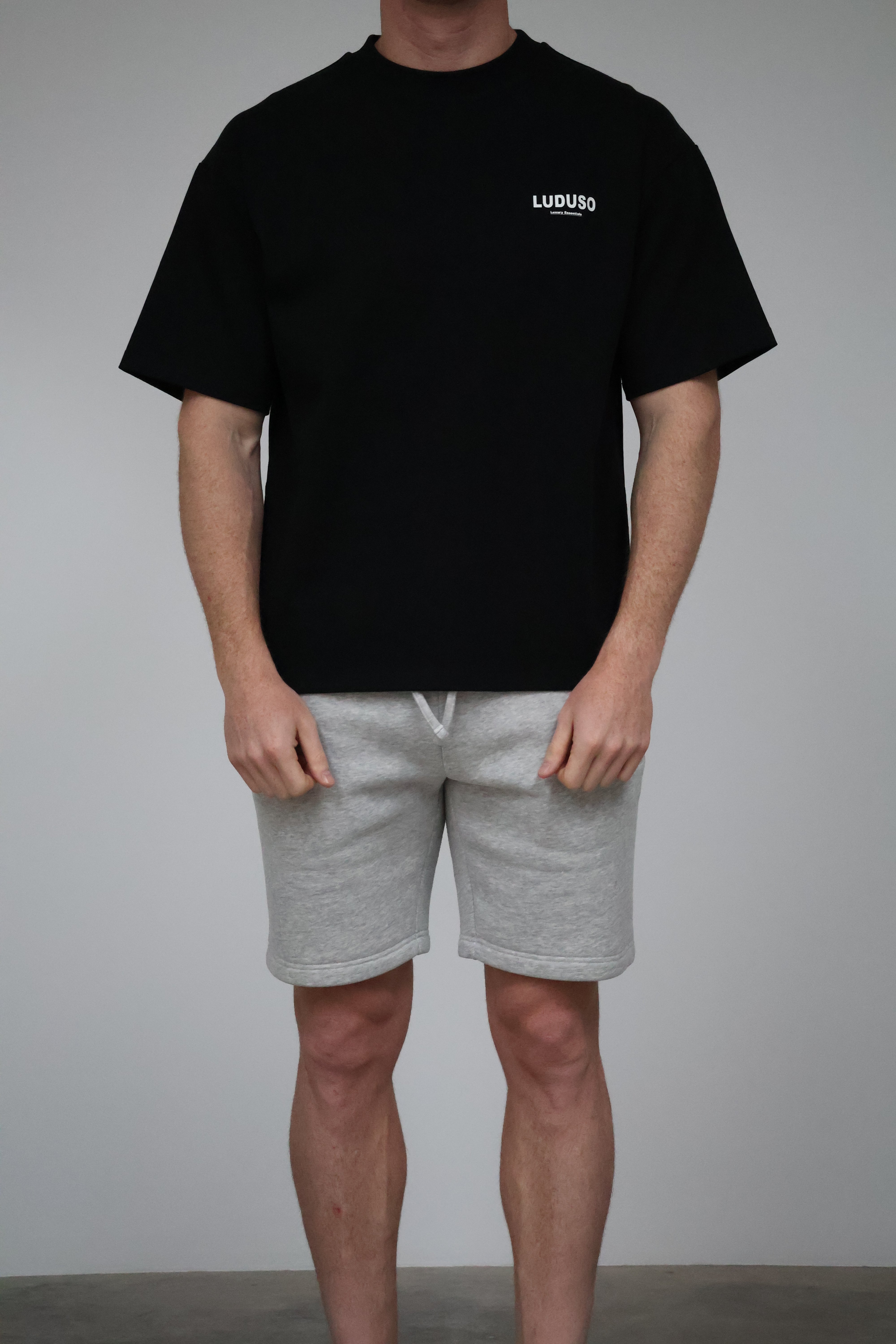 Sport & Leisure T - Black
