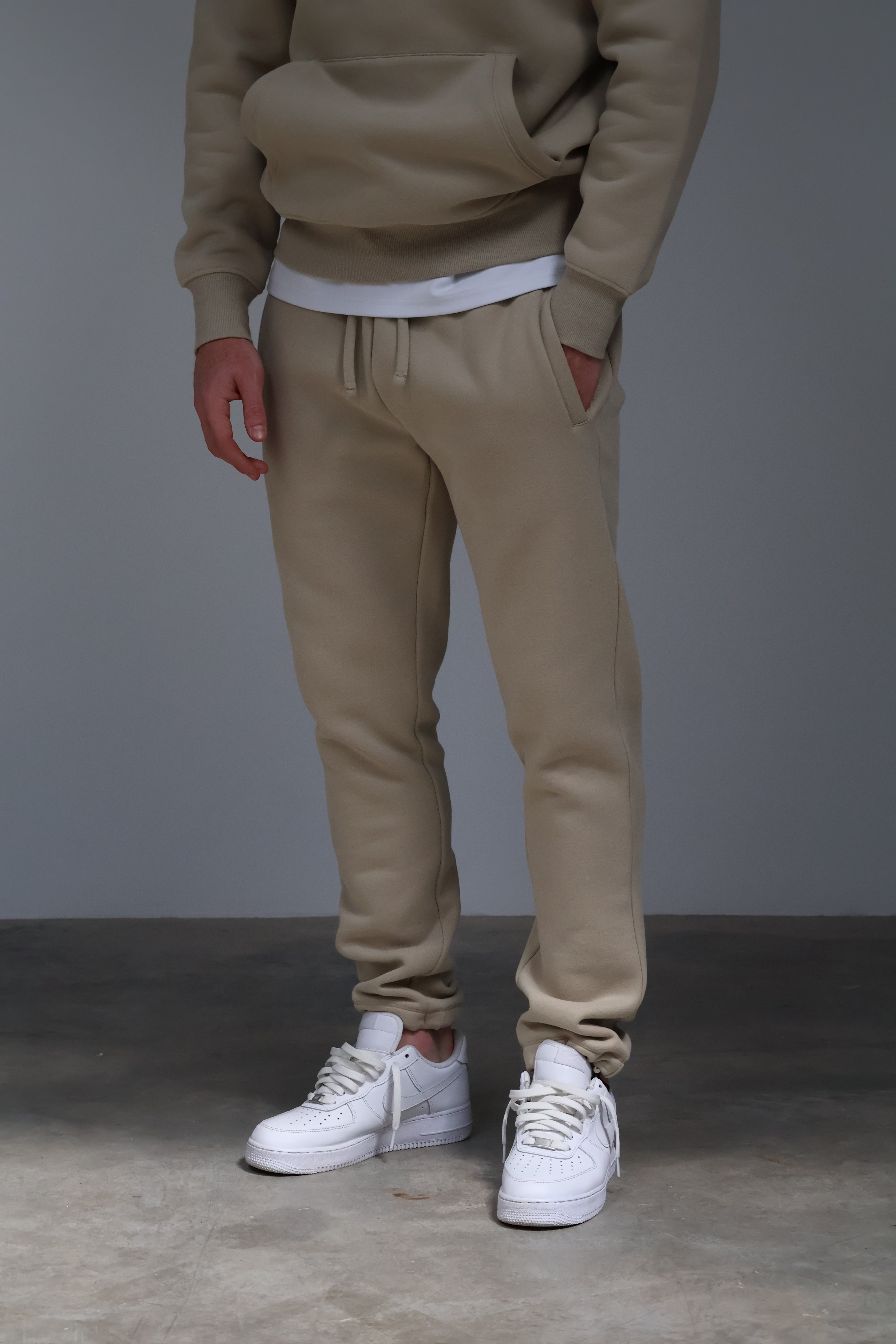 Essential Sand Jogger