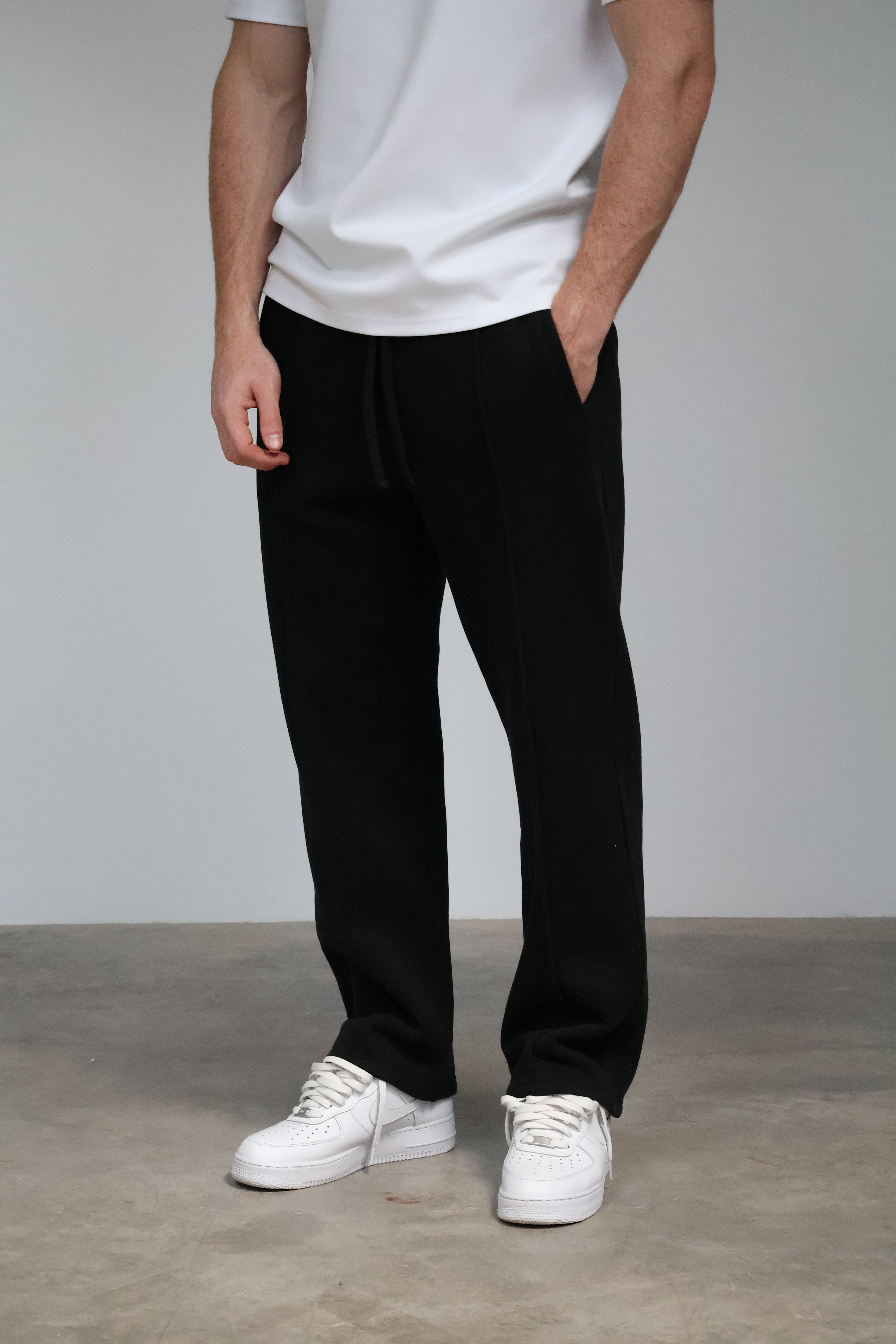 Essential Wide Leg Jogger - Black