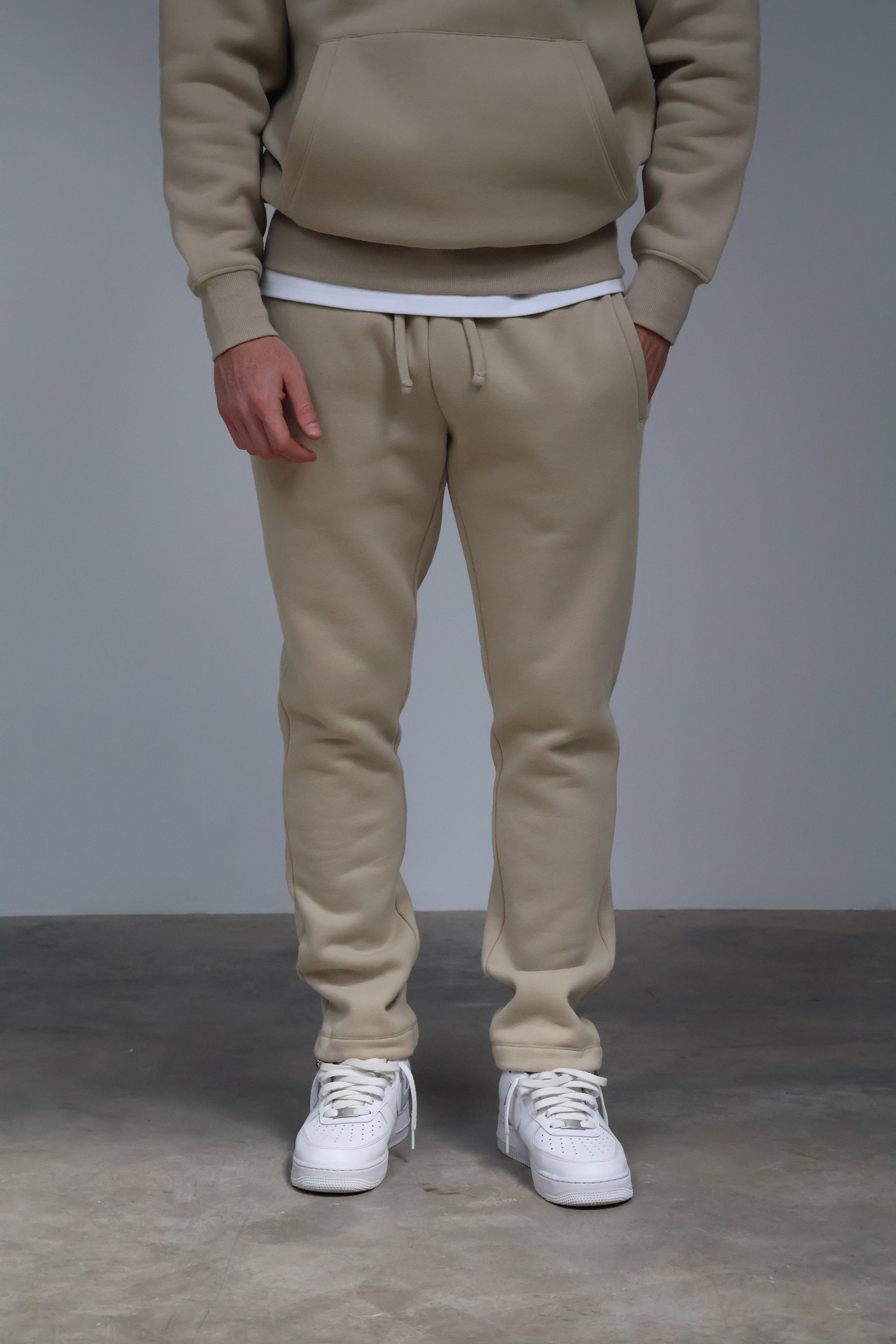 Essential Sand Jogger