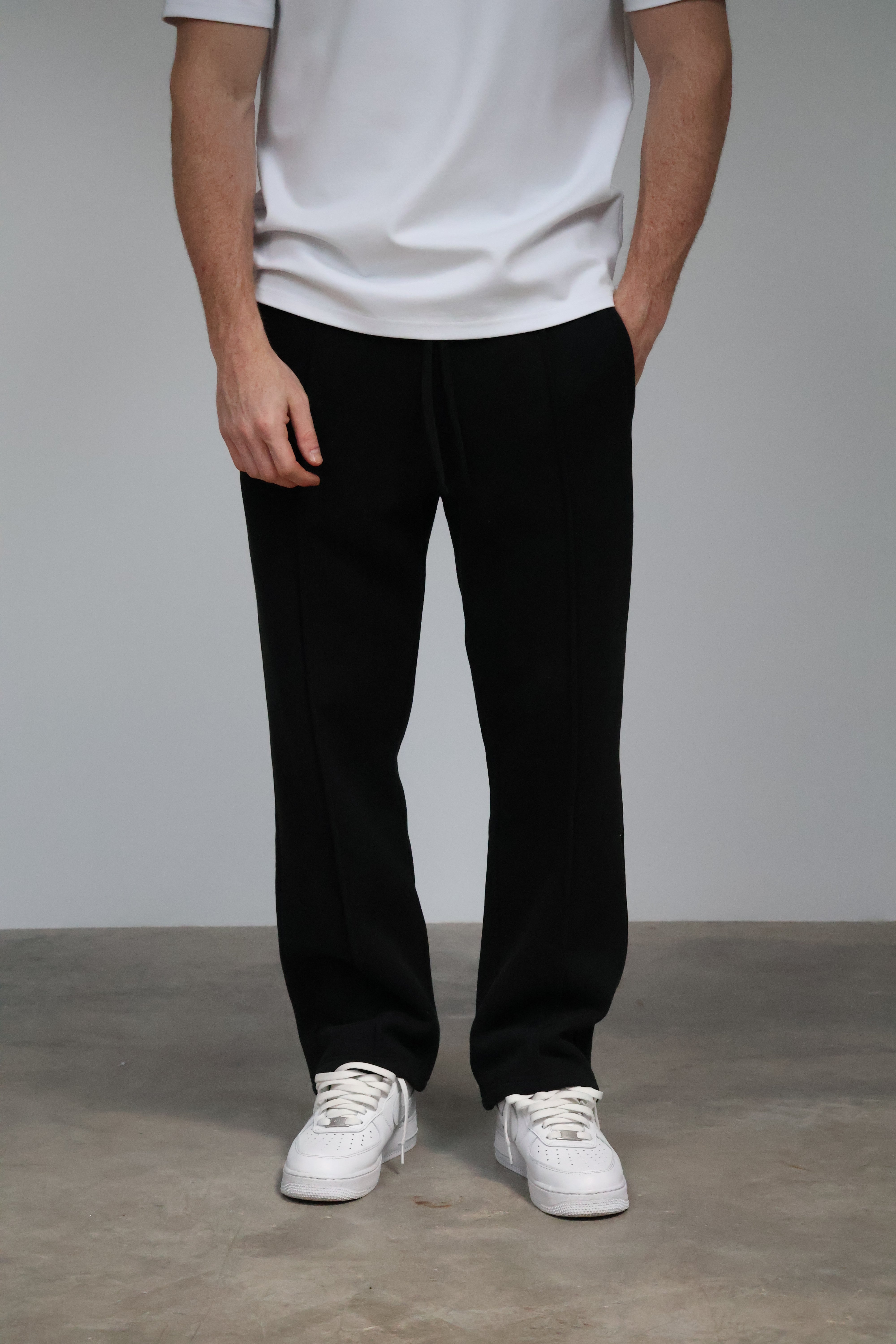 Essential Wide Leg Jogger - Black